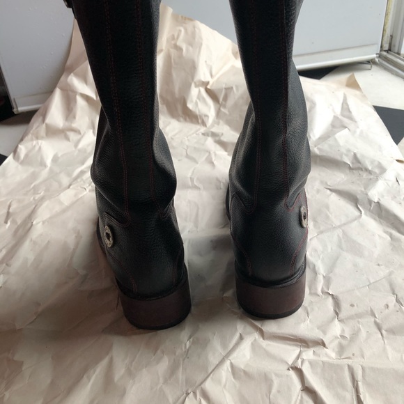 Like new Cole Haan leather lug sole riding boots size 7 - Picture 5 of 10